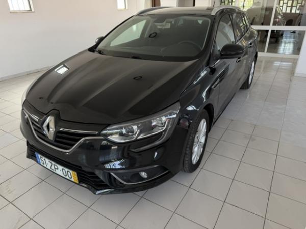 Renault Megane iv sport tourer 1.5 BLUE DCI LIMITED 